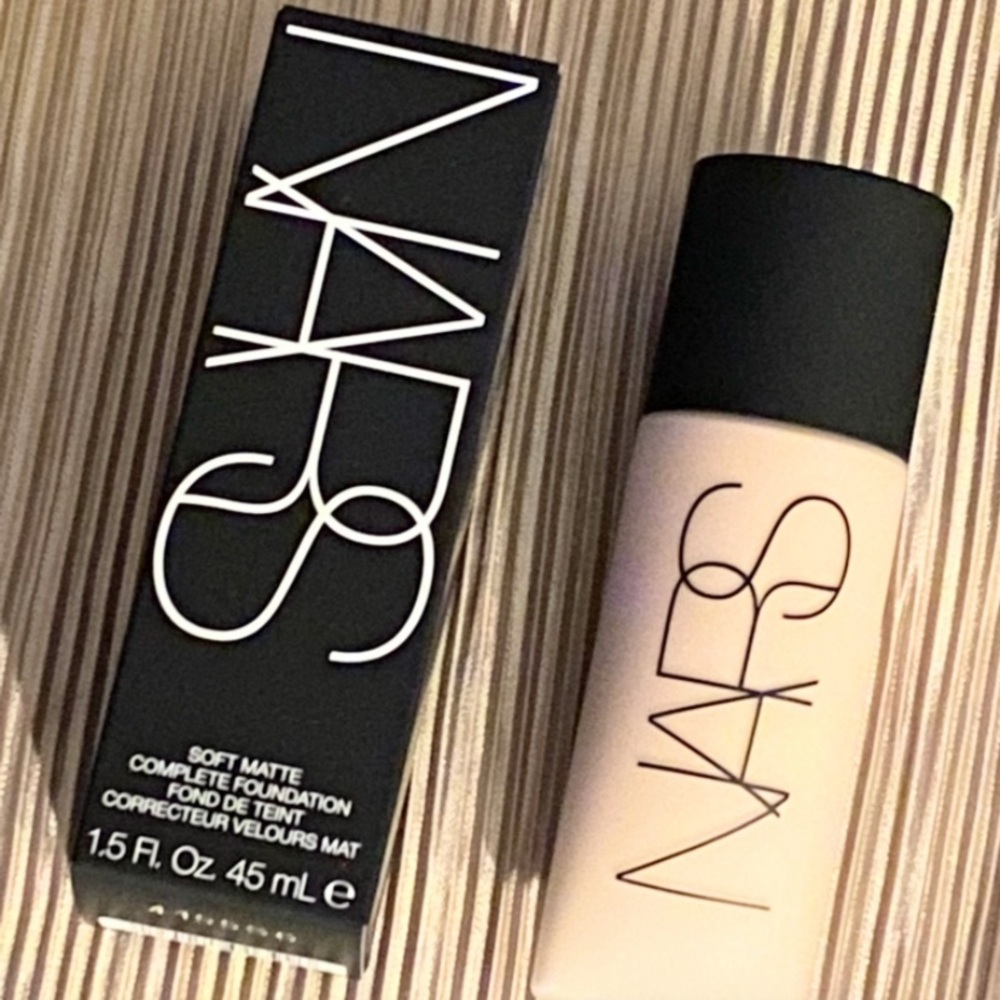 NARS Soft Matte Complete Foundation Mont Blanc  Light 2 45ml/1.5oz Full Size